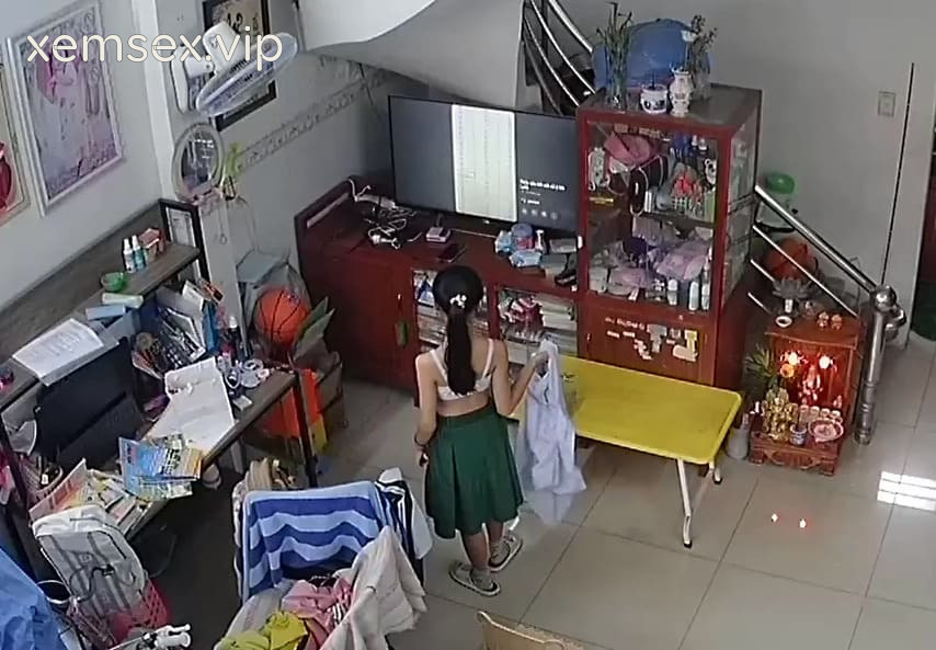 Ảnh thumbnail của Camera em nữ sinh thay đồ
