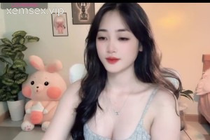 Đã xinh còn hát hay – cận cảnh em gái móc