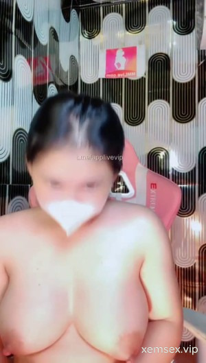 Ảnh thumbnail của Dâm nữ Ly xù ngoáy bướm bằng sextoy rên như ngựa – sex mmlive