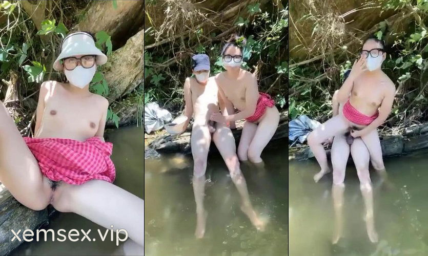 Đưa em ra bờ suối chơi mà nước lạnh quá chim không lên đc