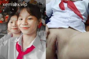 Ảnh thumbnail của Em gái cấp 2 đeo khăn quàng đỏ