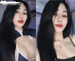 Ảnh thumbnail của Em gái vú đẹp tuyệt vời