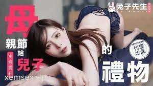Ảnh thumbnail của Em gái xinh đẹp mặt xinh hàng ngon địt rất dâm dật