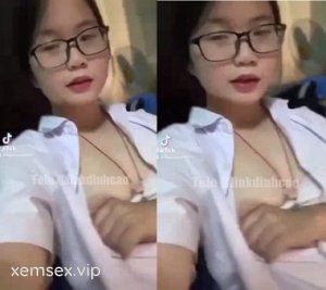 Ảnh thumbnail của Em học sinh bướm còn non