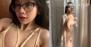 Ảnh thumbnail của Huyền Trân thích khoe bướm trên mạng