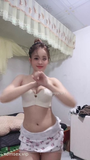 Idol Thảo Như YYlive mặc bikini nhảy sexy – Thaonhu YYlive