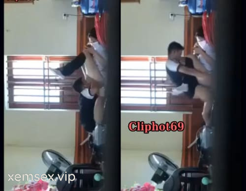 lộ clip sex em nữ sinh cho thằng bạn địt