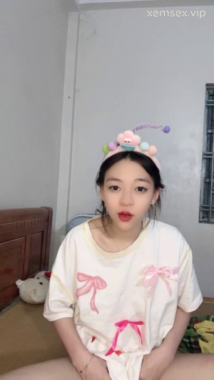 Meiibi khoe vếu, có tròn có đẹp không các anh – clip hot tik tok